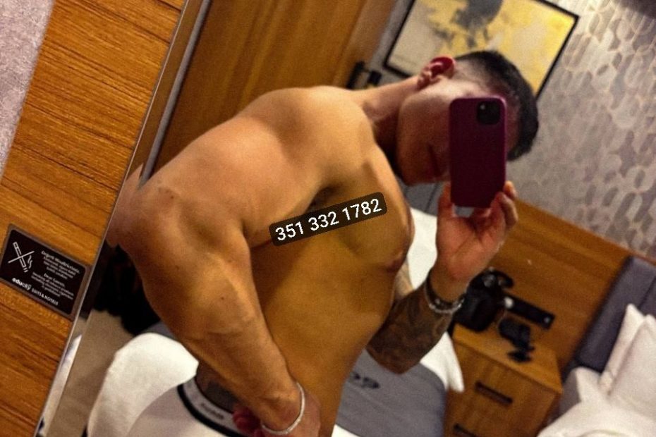 NEW NEW BELLISSIMO MODELLO DOTATO E PORCO TI ASPETTA 🔥 VIENI A GODERE COME VUOI🔥